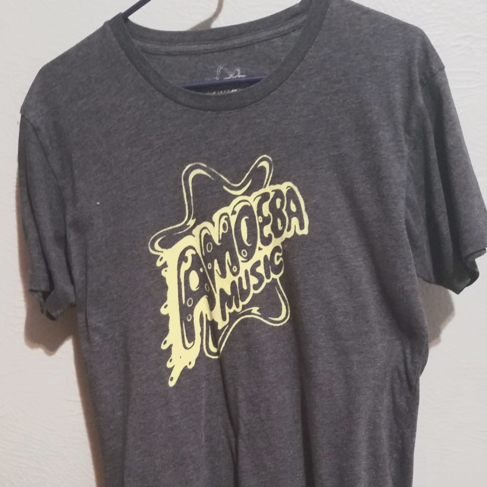 Mens medium Amoeba Music short sleeve t-shirt.